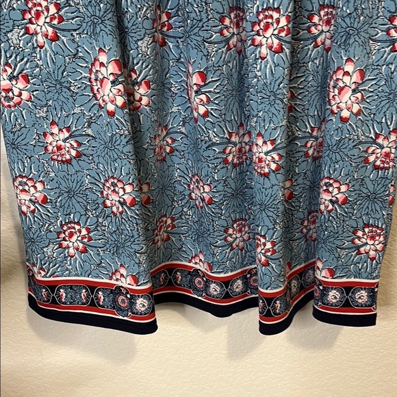 Max Studio Blue and red Floral pleated sleeveless Dress - Picture 5 of 6